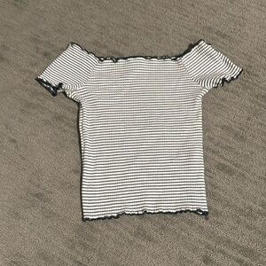 Zara off the shoulder cropped top